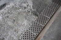 Укладка в бетон по маякам